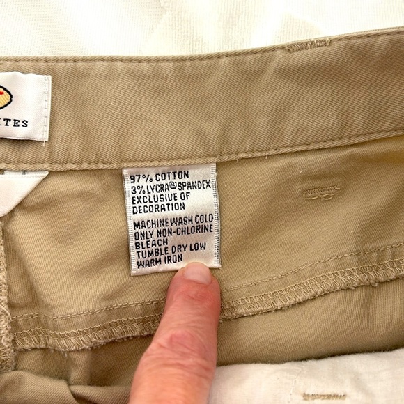 Talbots Stretch Khaki Capris. Decorative Back Pockets. Petite Size 18W - Picture 8 of 10